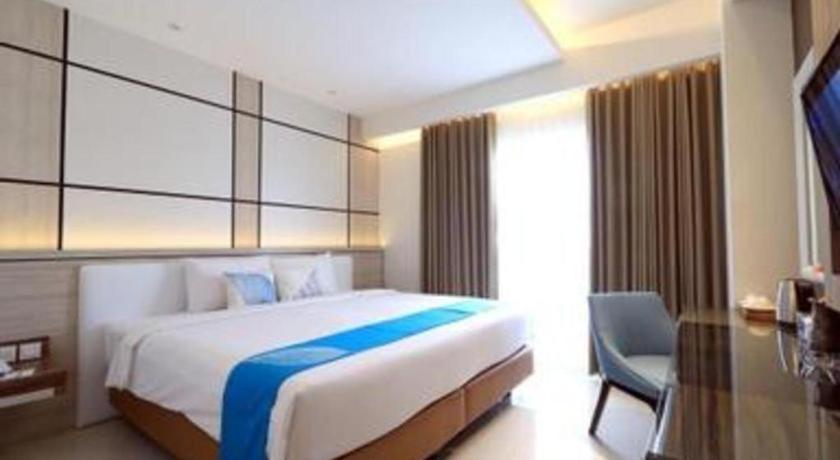 Java Lotus Hotel Джембер Экстерьер фото