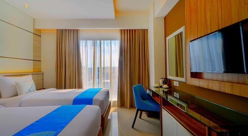 Java Lotus Hotel Джембер Экстерьер фото