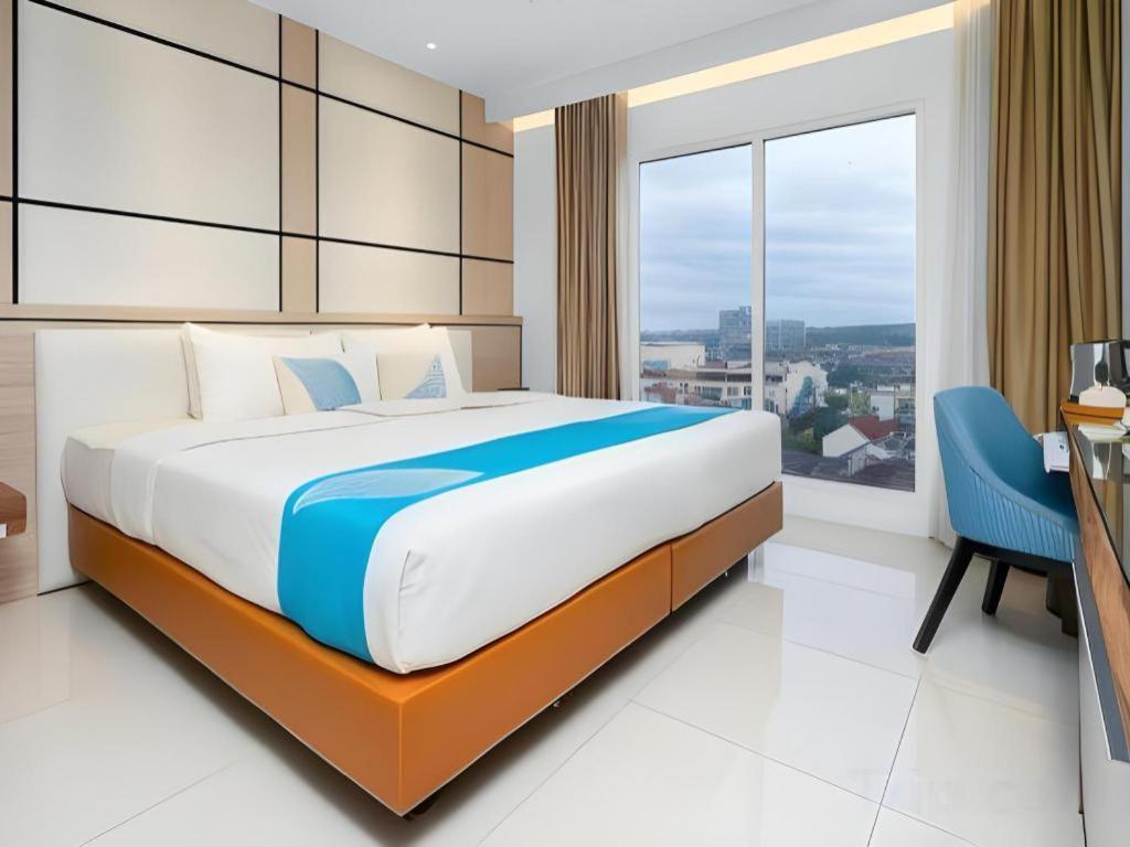 Java Lotus Hotel Джембер Экстерьер фото