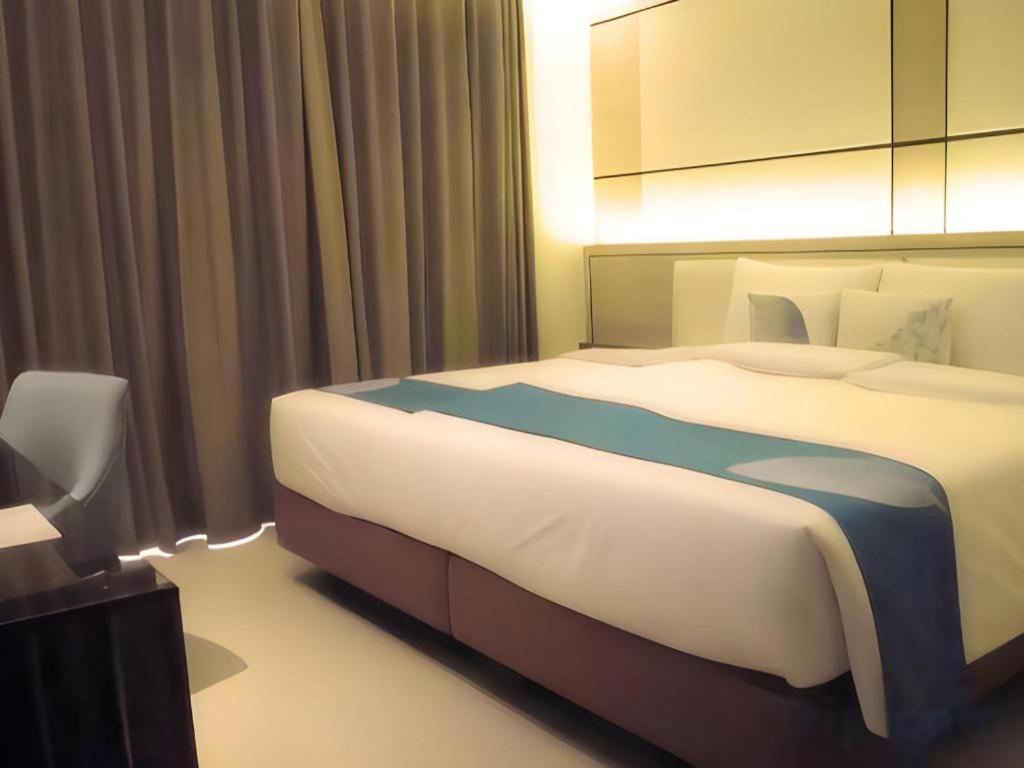 Java Lotus Hotel Джембер Экстерьер фото