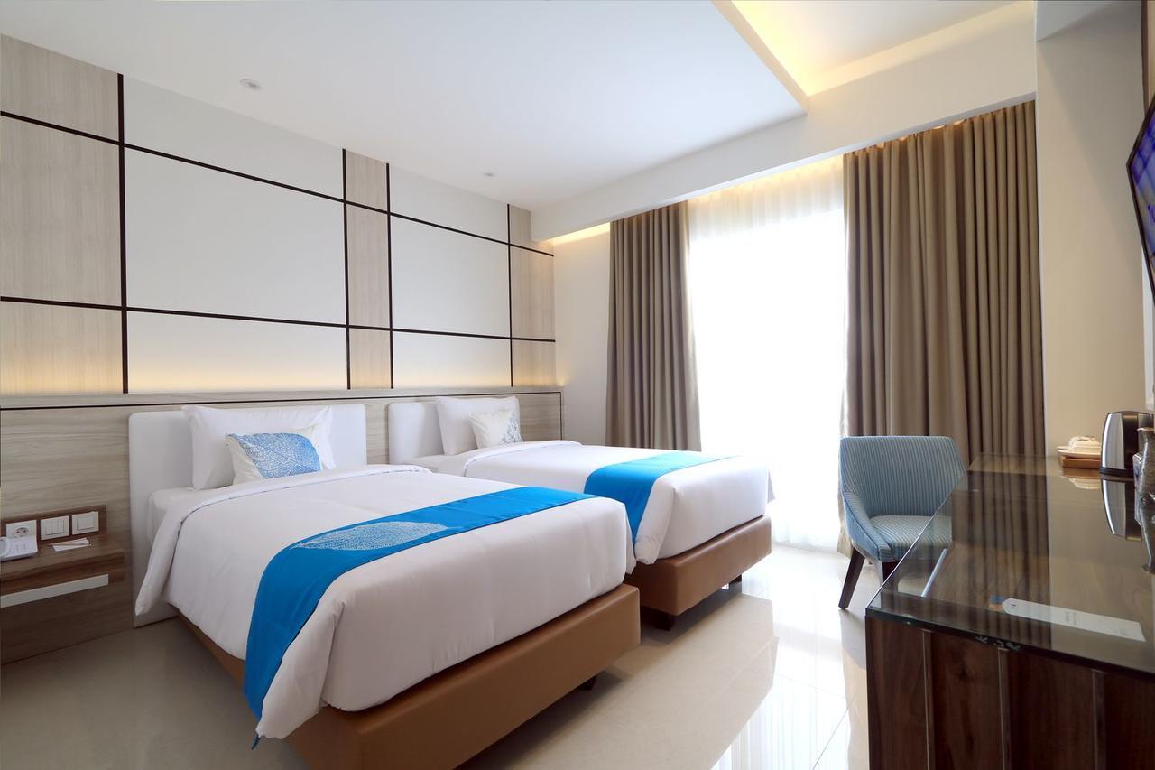 Java Lotus Hotel Джембер Экстерьер фото